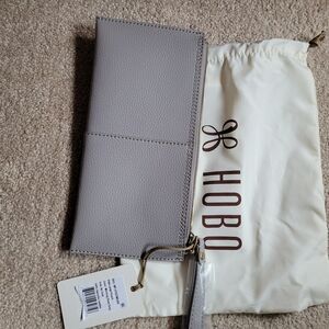 NWT HOBO INTERNATIONAL VIDA POUCH